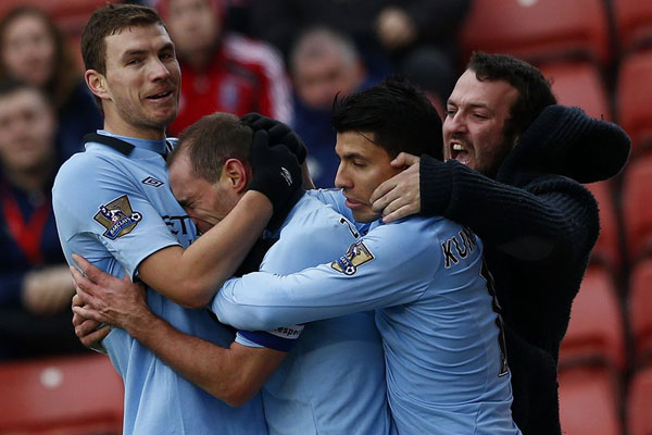 女排半决赛第二回合江苏3：0战胜辽宁，以大比分2：0晋级总决赛张常宁 江苏女排