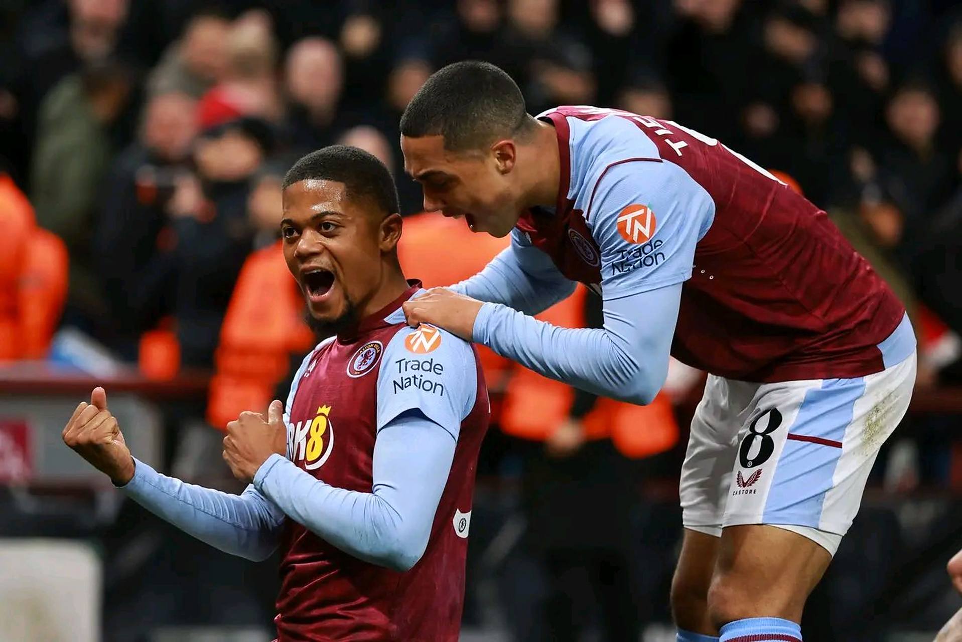 王哲林：新赛季首先要打好开局，希望常规赛有好的排名