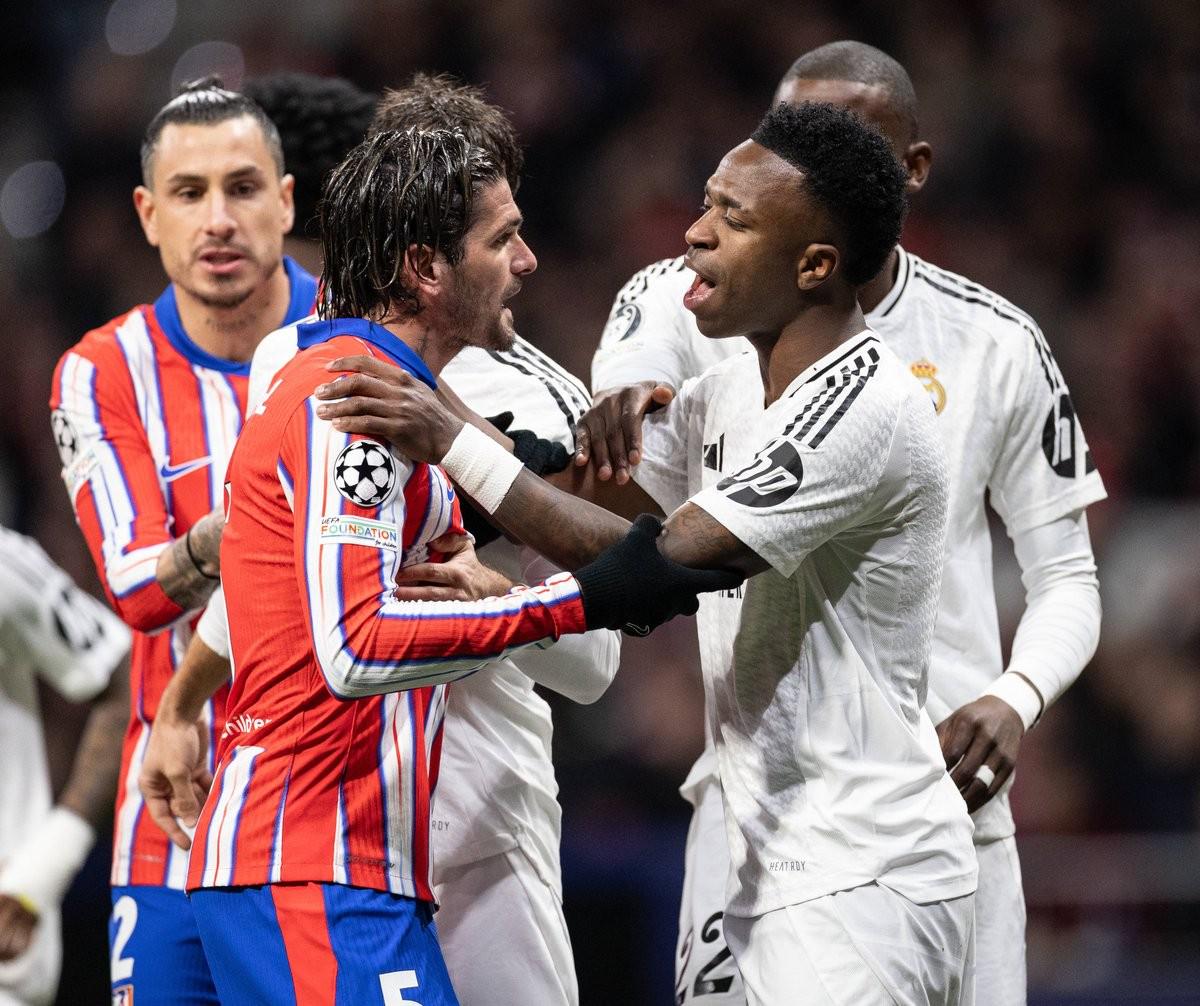 第41圈，诺里斯进站做出二停，维斯塔潘超越皮亚斯特里升至第1